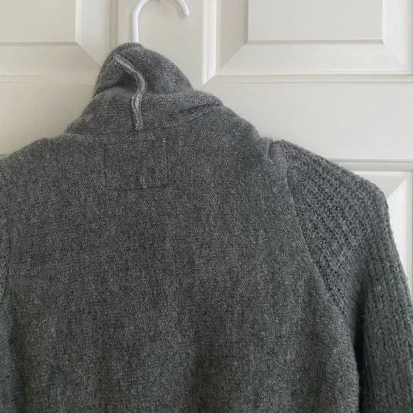 Abercrombie & Fitch Gray Cozy Cardigan - Picture 3 of 8